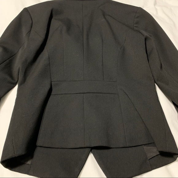 Express 3/4 Ruched Sleeve Black Blazer—Size 2 - Picture 9 of 11